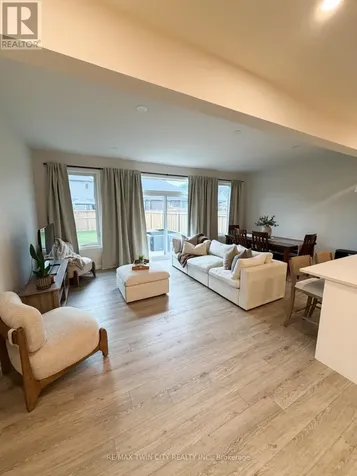 226 Renaissance Drive St. Thomas ON N5R 0C1