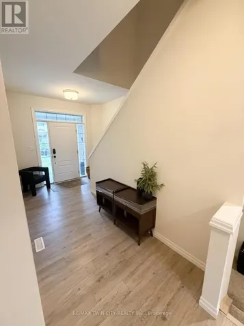 226 Renaissance Drive St. Thomas ON N5R 0C1