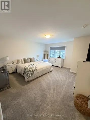 226 Renaissance Drive St. Thomas ON N5R 0C1