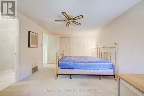 206 Candlewood Crescent Waterloo ON N2L 5Y9