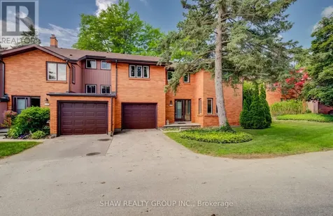 206 Candlewood Crescent Waterloo ON N2L 5Y9