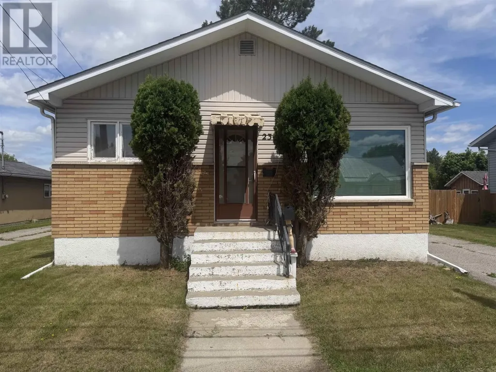 238 Third St E Fort Frances ON P9A 1P8