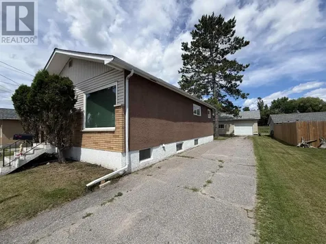 238 Third St E Fort Frances ON P9A 1P8