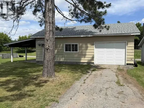 238 Third St E Fort Frances ON P9A 1P8