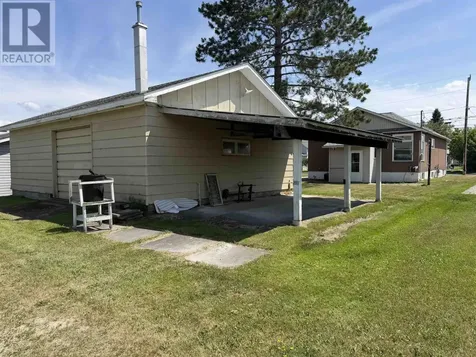 238 Third St E Fort Frances ON P9A 1P8