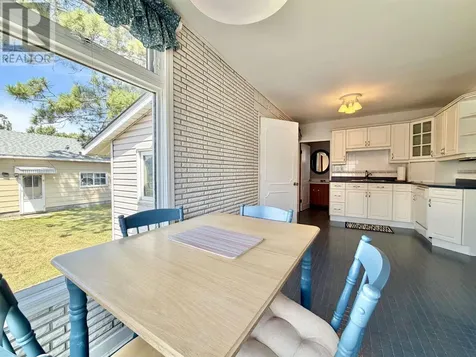 238 Third St E Fort Frances ON P9A 1P8