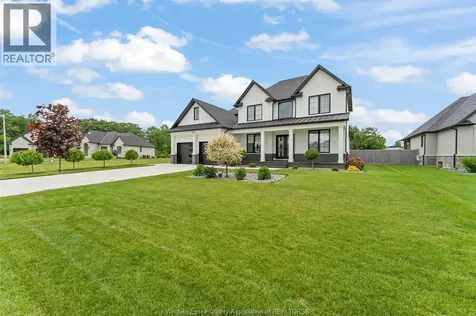 16 York Boulevard Kingsville ON N9Y 0E5