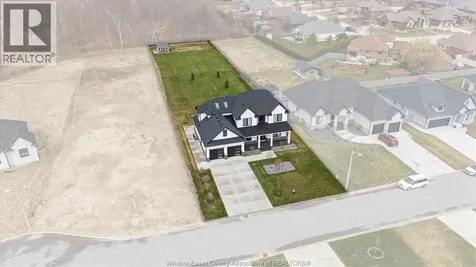 16 York Boulevard Kingsville ON N9Y 0E5