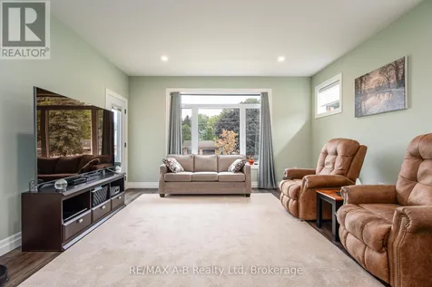 172 Hooper Street St. Marys ON N4X 0C1