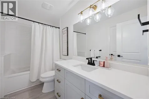 130 Woodberry Street Elmira ON N3B 0E3