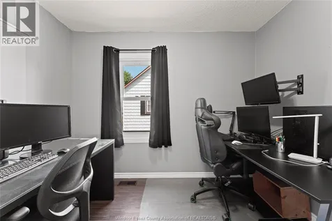 729 William Street Tecumseh ON N8N 2A2