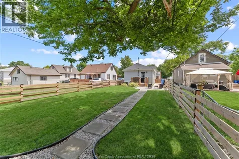 729 William Street Tecumseh ON N8N 2A2