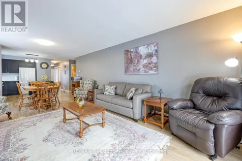 33 Wilkins Crescent Tillsonburg ON N4G 5M6
