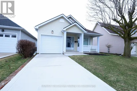 33 Wilkins Crescent Tillsonburg ON N4G 5M6