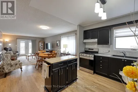 33 Wilkins Crescent Tillsonburg ON N4G 5M6