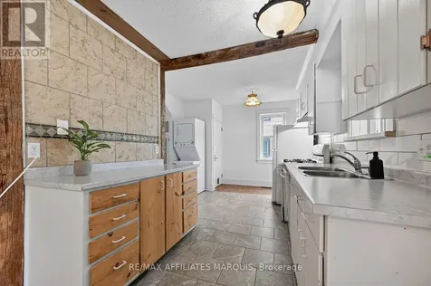 53 Smiths Falls Avenue Smiths Falls ON K7A 3B2