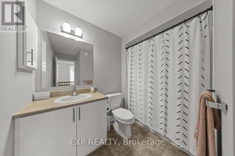 255 Shinleaf Crescent Ottawa ON K1W 0J2