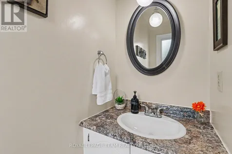 95 Seabrooke Drive Ottawa ON K2L 2H9