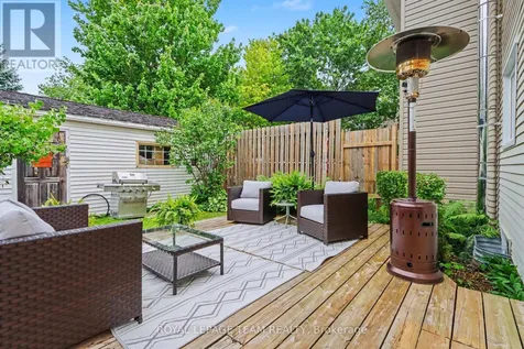 95 Seabrooke Drive Ottawa ON K2L 2H9