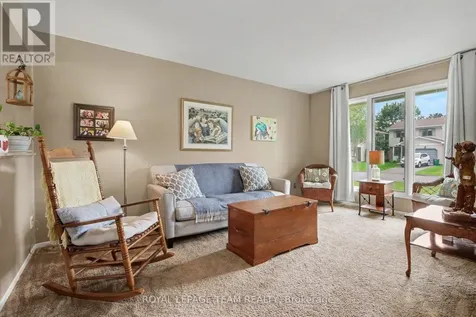 95 Seabrooke Drive Ottawa ON K2L 2H9