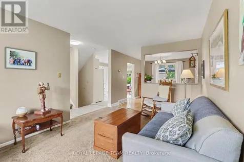 95 Seabrooke Drive Ottawa ON K2L 2H9