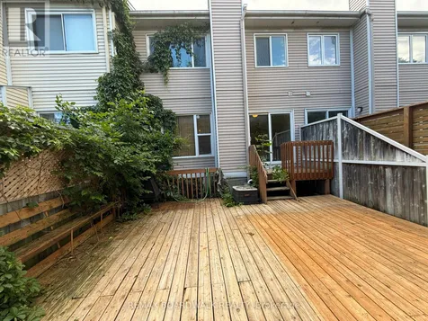 11 Meadowbreeze Drive Ottawa ON K2M 2L6
