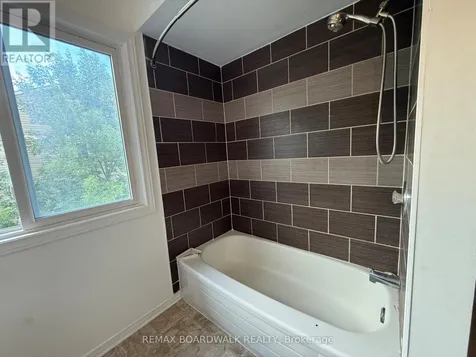 11 Meadowbreeze Drive Ottawa ON K2M 2L6