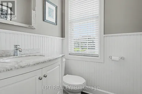 Waterdown 6548 Street North Ottawa ON K4P 0E7
