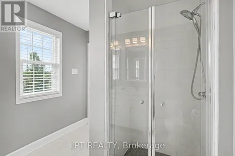 Waterdown 6548 Street North Ottawa ON K4P 0E7