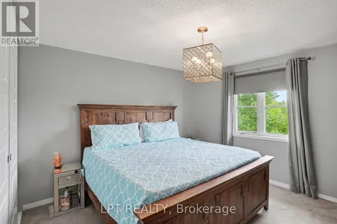 Waterdown 6548 Street North Ottawa ON K4P 0E7