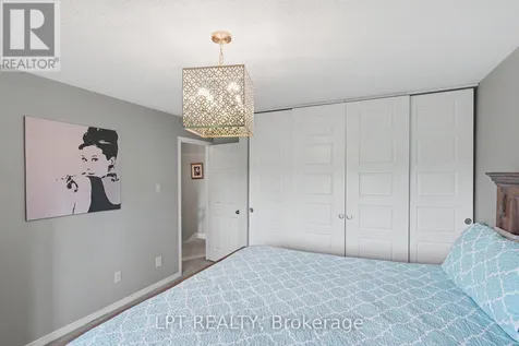 Waterdown 6548 Street North Ottawa ON K4P 0E7