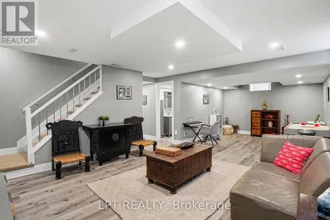 Waterdown 6548 Street North Ottawa ON K4P 0E7