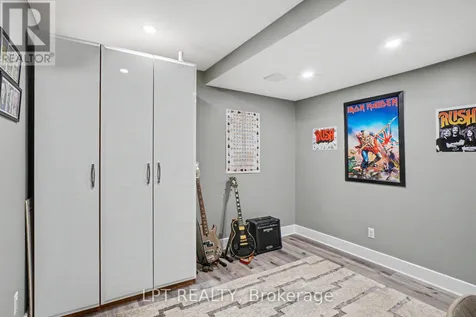 Waterdown 6548 Street North Ottawa ON K4P 0E7
