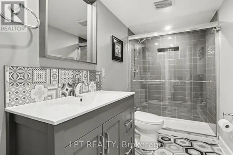 Waterdown 6548 Street North Ottawa ON K4P 0E7