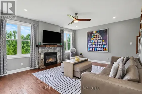 Waterdown 6548 Street North Ottawa ON K4P 0E7