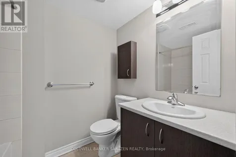 116 Bluestone Private Ottawa ON K4A 0X7