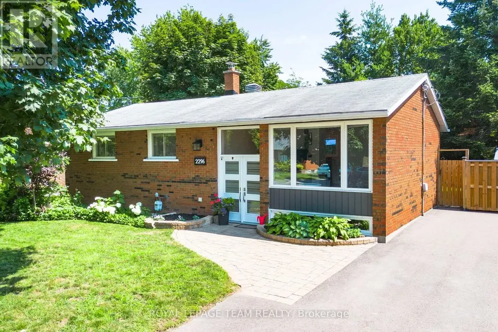 2296 Kay Street Ottawa ON K2C 1J7