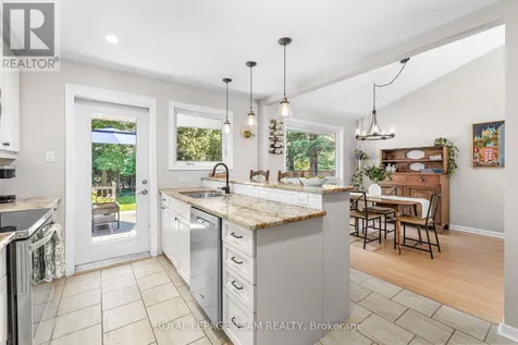 2296 Kay Street Ottawa ON K2C 1J7