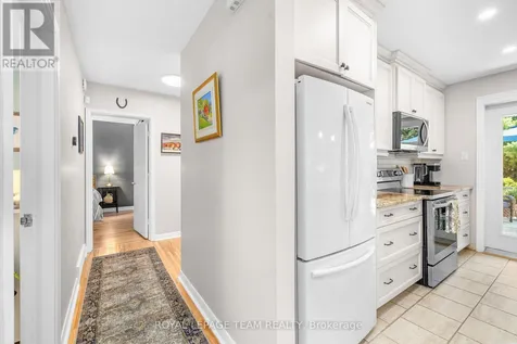2296 Kay Street Ottawa ON K2C 1J7
