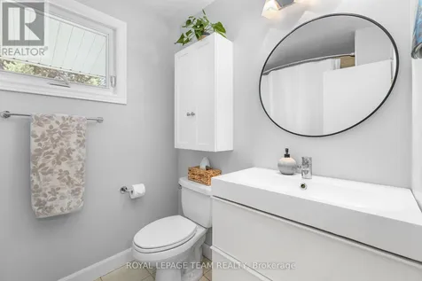 2296 Kay Street Ottawa ON K2C 1J7