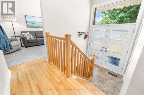 2296 Kay Street Ottawa ON K2C 1J7