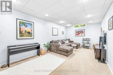 2296 Kay Street Ottawa ON K2C 1J7