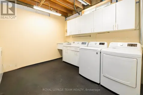 2296 Kay Street Ottawa ON K2C 1J7