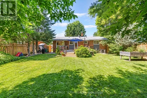 2296 Kay Street Ottawa ON K2C 1J7