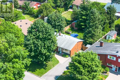 2296 Kay Street Ottawa ON K2C 1J7