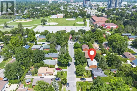 2296 Kay Street Ottawa ON K2C 1J7