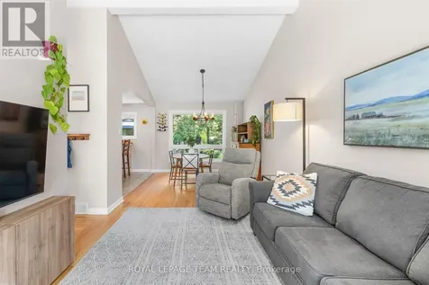 2296 Kay Street Ottawa ON K2C 1J7