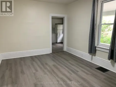 40 Barnes Street St. Thomas ON N5R 2V5