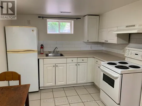 40 Barnes Street St. Thomas ON N5R 2V5