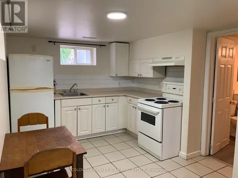 40 Barnes Street St. Thomas ON N5R 2V5